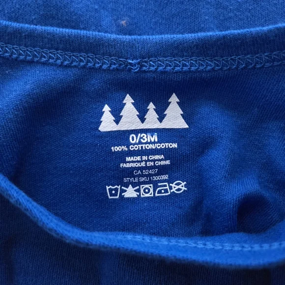 🎁CHRISTMAS onesies bundle - Picture 3 of 8